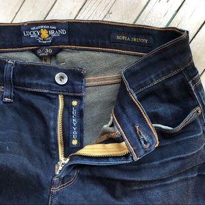 Sofia Skinny Ankle Jeans 10/30